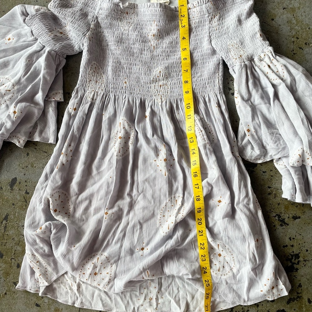 Illa Illa Off Shoulder Smocked Flowy Sleeve Grey Floral Cottage Boho Dress Med - Picture 6 of 8